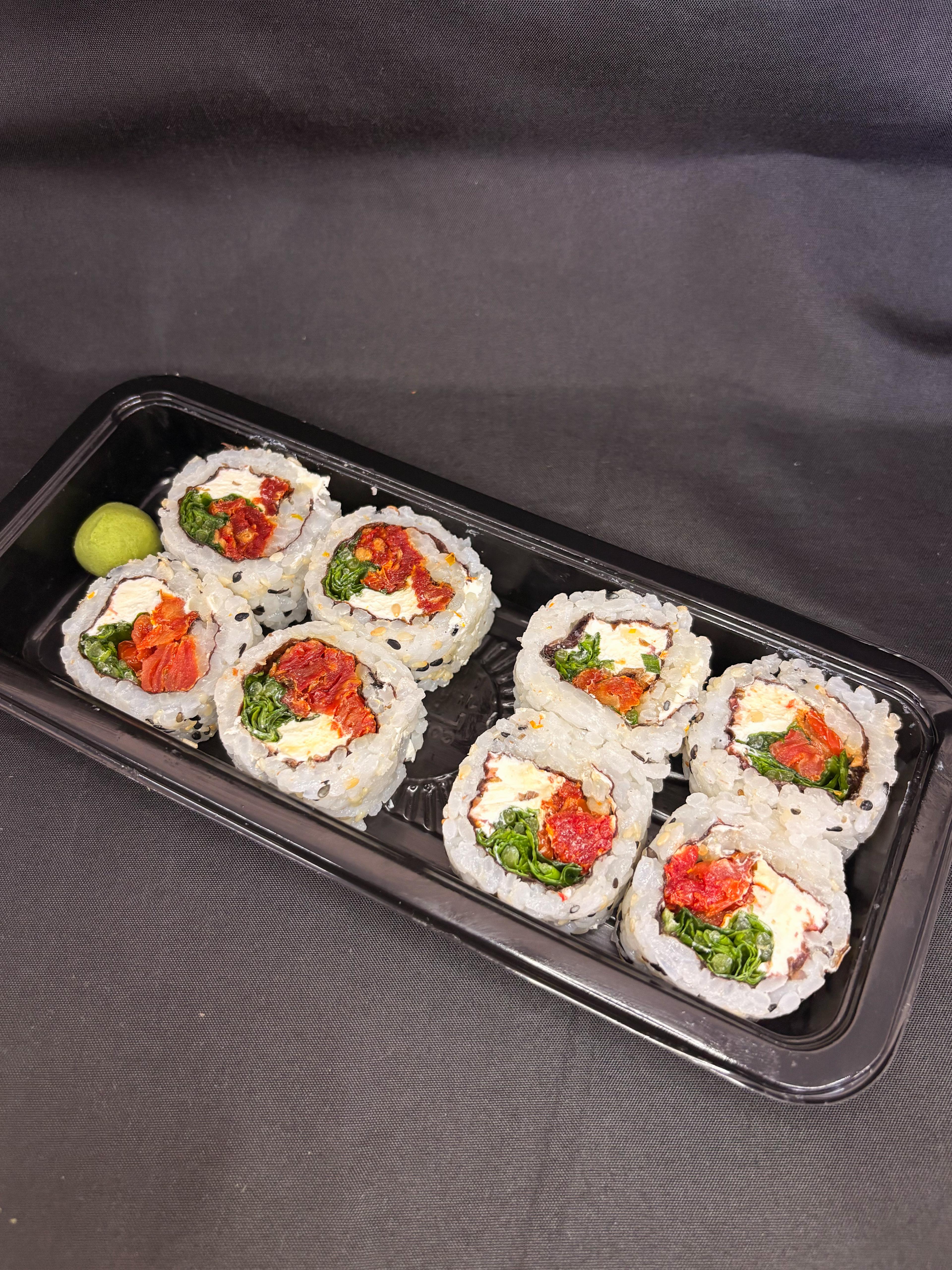 Uramaki Tomate Seco c/ Rúcula